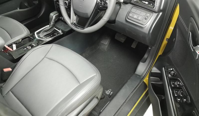 
								Mahindra XUV 3X0 1.2 AX7L AT full									