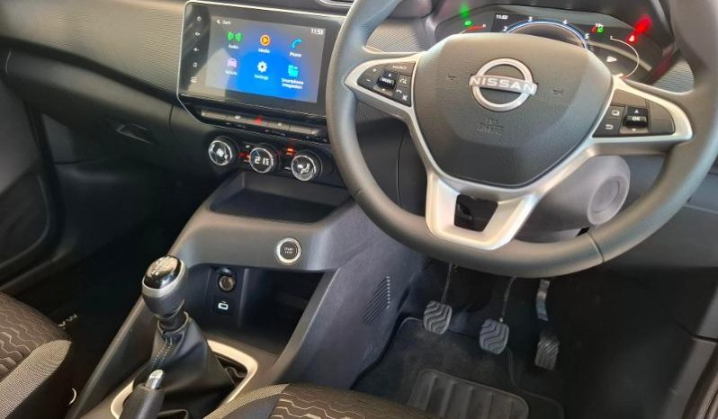 
								Nissan Magnite 1.0 Acenta full									