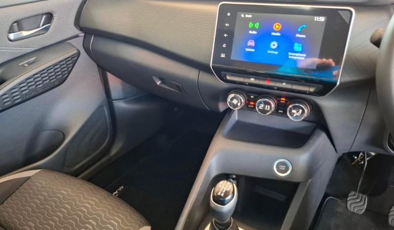
								Nissan Magnite 1.0 Acenta full									