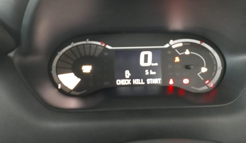 
								Nissan Magnite 1.0 Visia full									