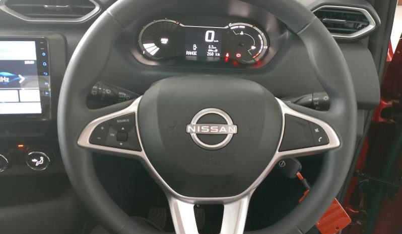 
								Nissan Magnite 1.0 Visia full									