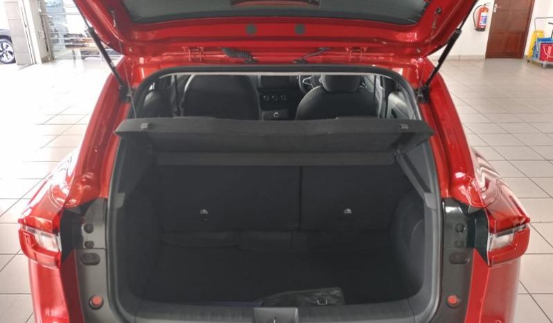 
								Nissan Magnite 1.0 Visia full									
