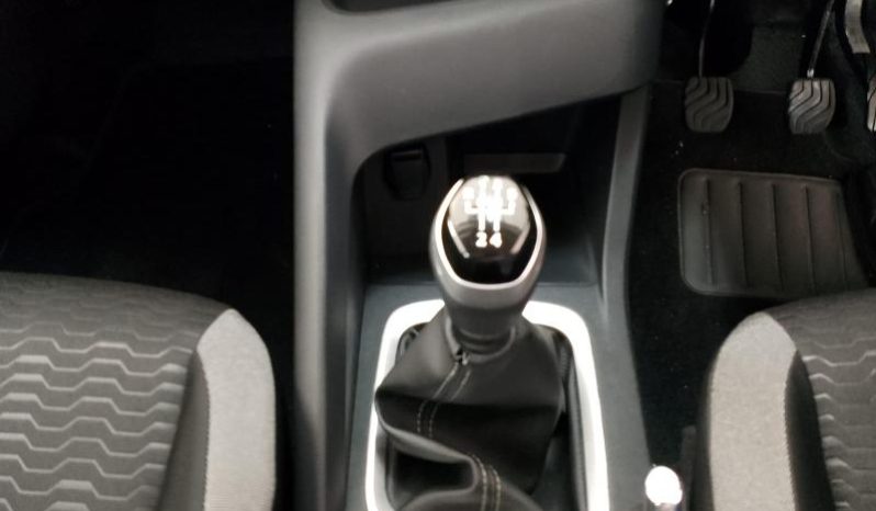 
								Nissan Magnite 1.0 Visia full									