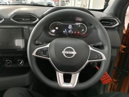 
										Nissan Magnite 1.0 Visia full									