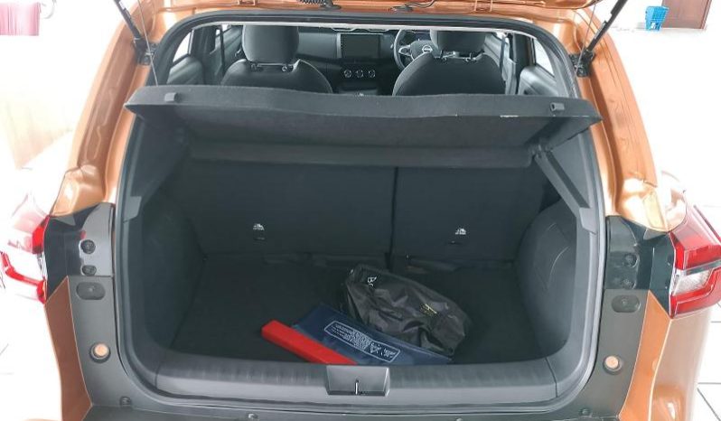 
								Nissan Magnite 1.0 Visia full									