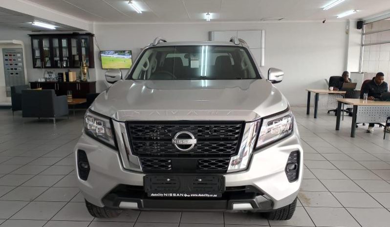 
								Nissan Navara 2.5D Le D Cab 4X2 At full									