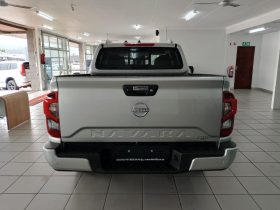 Nissan Navara 2.5D Le D Cab 4X2 At