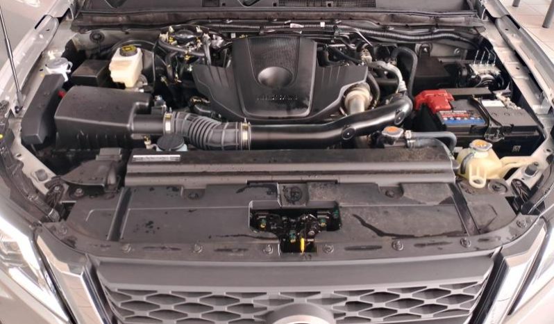 
								Nissan Navara 2.5D Le D Cab 4X2 At full									