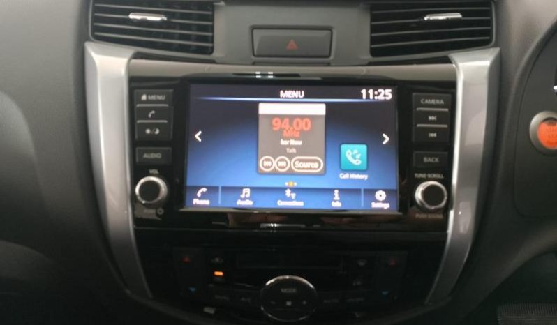 
								Nissan Navara 2.5D Le D Cab 4X2 At full									
