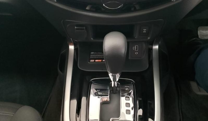 
								Nissan Navara 2.5D Le D Cab 4X2 At full									