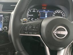 
										Nissan Navara 2.5D Le D Cab 4X2 At full									