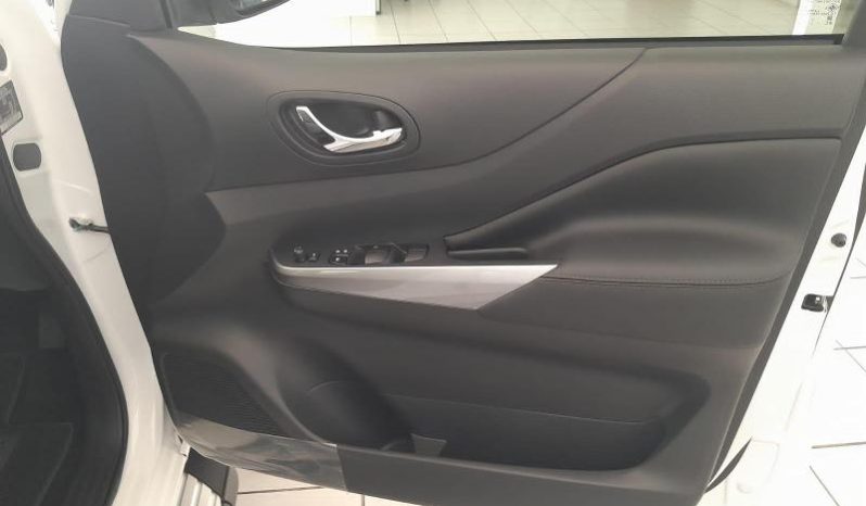 
								Nissan Navara 2.5D Le Plus D Cab 4X4 At full									