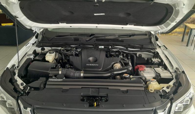 
								Nissan Navara 2.5D Le Plus D Cab 4X4 At full									