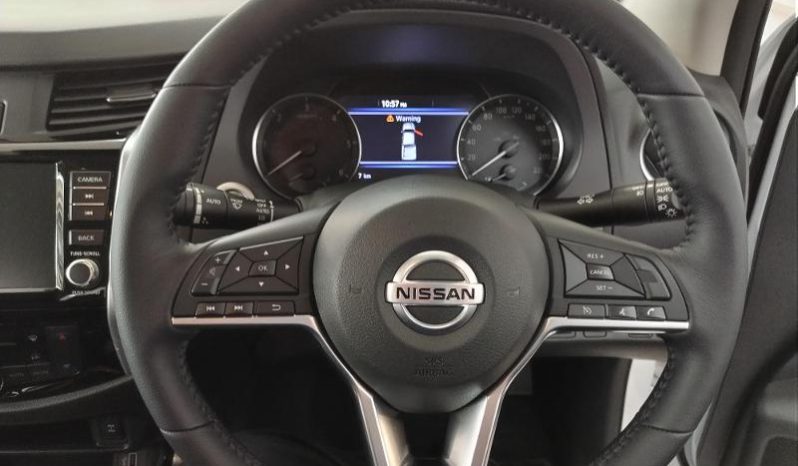 
								Nissan Navara 2.5D Le Plus D Cab 4X4 At full									