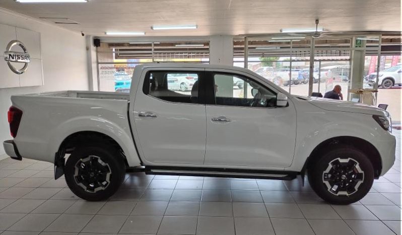 
								Nissan Navara 2.5D Le Plus D Cab 4X4 At full									