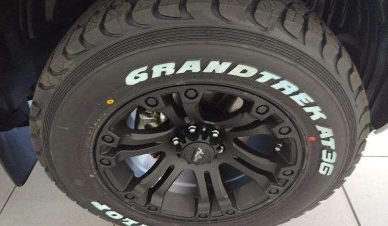 
								Nissan Navara 2.5D Le Plus D Cab 4X4 At full									