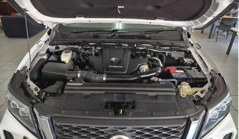 
								Nissan Navara 2.5D Le Plus D Cab 4X4 At full									