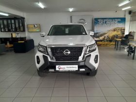 Nissan Navara 2.5D Le Plus D Cab 4X4 At