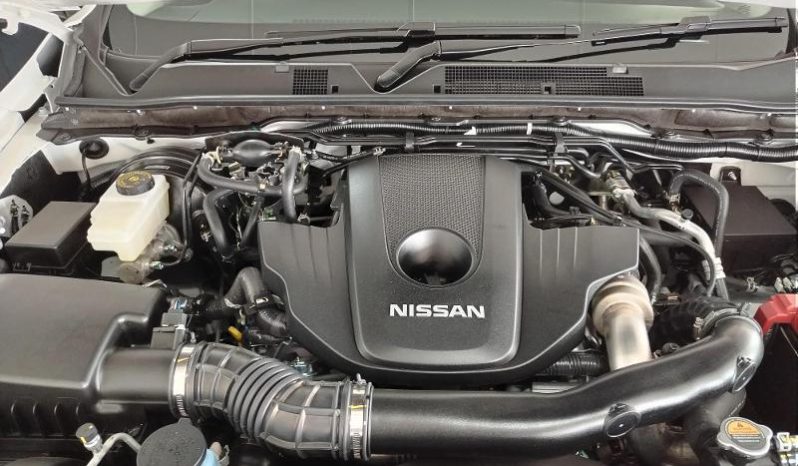 
								Nissan Navara 2.5D Le Plus D Cab 4X4 At full									