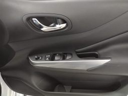 
										Nissan Navara 2.5D Le Plus D Cab 4X4 At full									