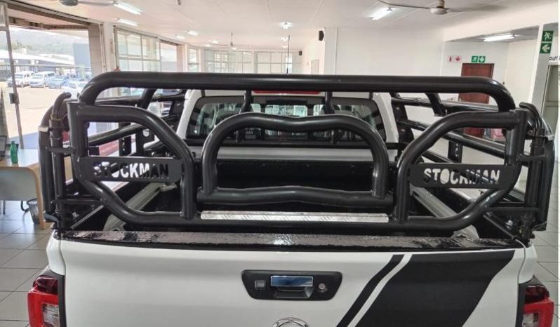 
								Nissan Navara 2.5D Le Plus D Cab 4X4 At full									
