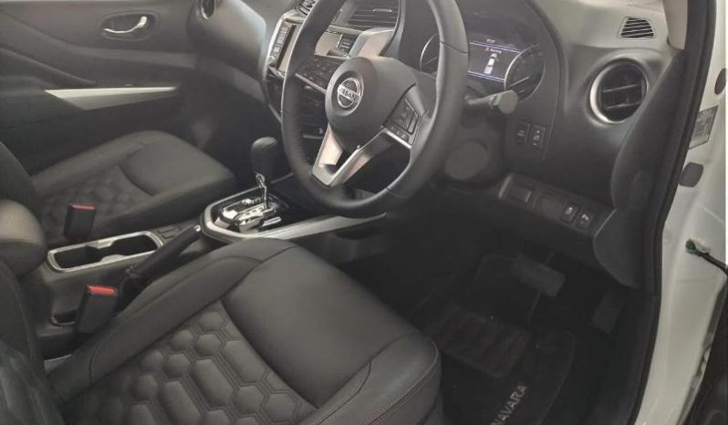 
								Nissan Navara 2.5D Le Plus D Cab 4X4 At full									