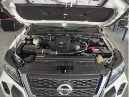 
										Nissan Navara 2.5D Le Plus D Cab 4X4 At full									