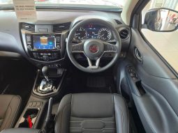 
										Nissan Navara 2.5D Pro-4X D Cab 4X4 At full									