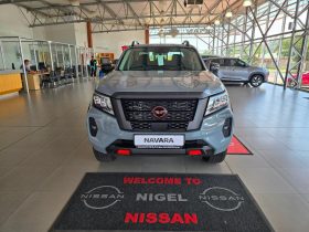 Nissan Navara 2.5D Pro-4X D Cab 4X4 At