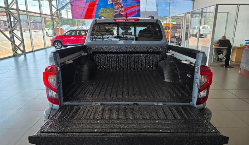 
								Nissan Navara 2.5D Pro-4X D Cab 4X4 At full									