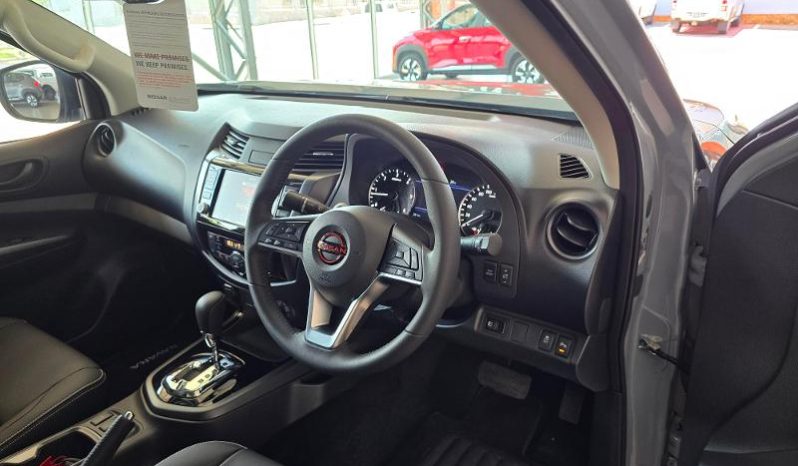 
								Nissan Navara 2.5D Pro-4X D Cab 4X4 At full									