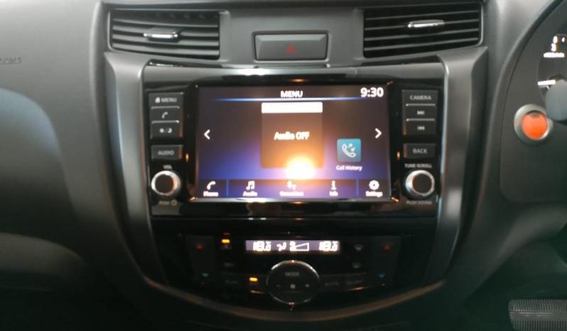 
								Nissan Navara 2.5D Pro-4X D Cab 4X4 At full									