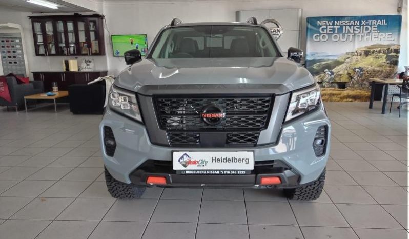 
								Nissan Navara 2.5D Pro-4X D Cab 4X4 At full									