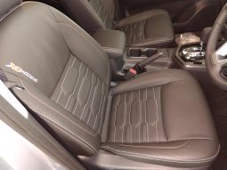 
										Nissan Navara 2.5D Pro-4X D Cab 4X4 At full									