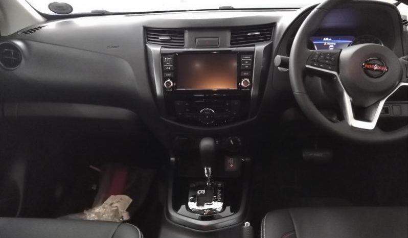 
								Nissan Navara 2.5D Pro-4X D Cab 4X4 At full									