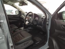 
										Nissan Navara 2.5D Pro-4X D Cab 4X4 At full									