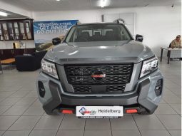 
										Nissan Navara 2.5D Pro-4X D Cab 4X4 At full									