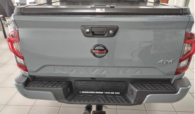 
								Nissan Navara 2.5D Pro-4X D Cab 4X4 At full									