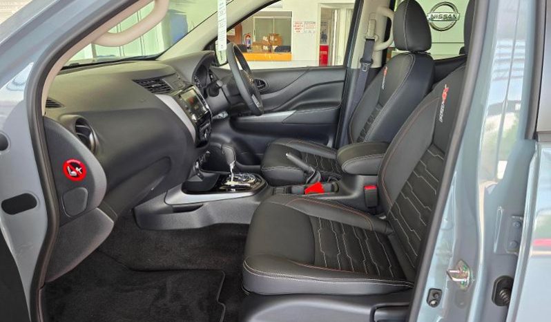 
								Nissan Navara 2.5D Pro-4X D Cab 4X4 At full									