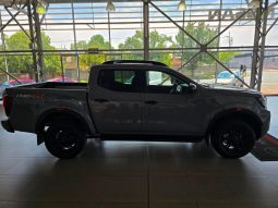 
										Nissan Navara 2.5D Pro-4X D Cab 4X4 At full									