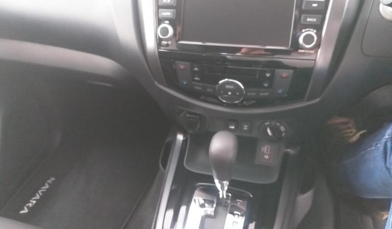 
								Nissan Navara 2.5D Pro-4X D Cab 4X4 At full									