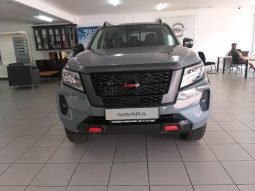 
										Nissan Navara 2.5D Pro-4X D Cab 4X4 At full									