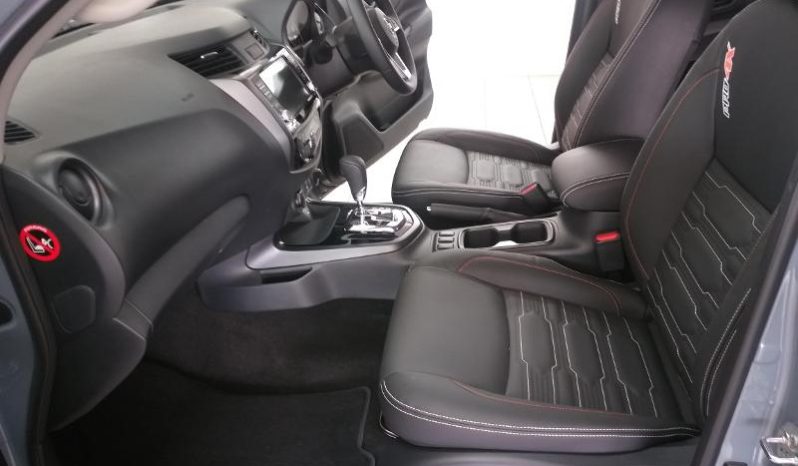 
								Nissan Navara 2.5D Pro-4X D Cab 4X4 At full									