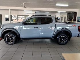 Nissan Navara 2.5D Pro-4X D Cab 4X4 At