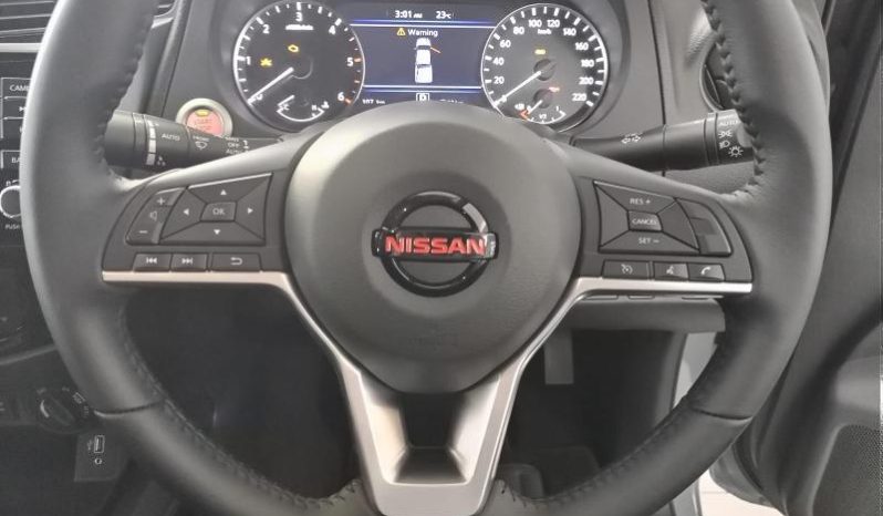 
								Nissan Navara 2.5D Pro-4X D Cab 4X4 At full									