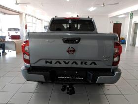 Nissan Navara 2.5D Pro-4X D Cab 4X4 At
