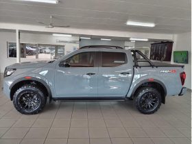 Nissan Navara 2.5D Pro-4X D Cab 4X4 At