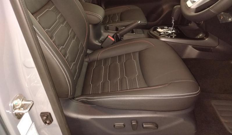 
								Nissan Navara 2.5D Pro-4X D Cab 4X4 At full									