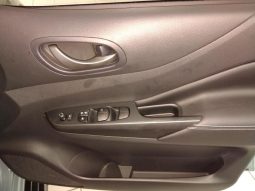 
										Nissan Navara 2.5D Pro-4X D Cab 4X4 At full									
