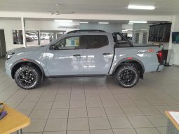 
										Nissan Navara 2.5D Pro-4X D Cab 4X4 At full									